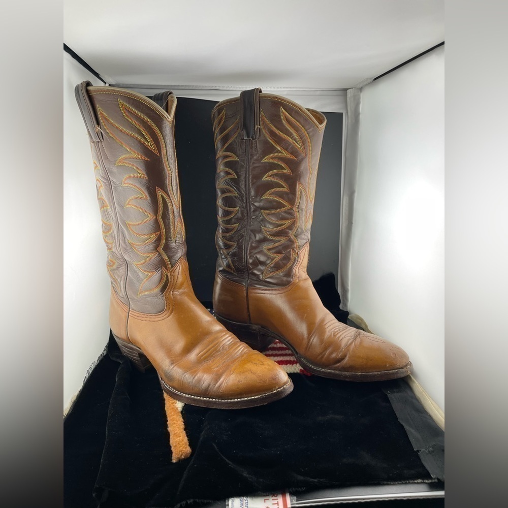 Nocona American Made Vintage Western Cowboy Boots Two Tone Leather 8.5 D - Picture 2 of 11
